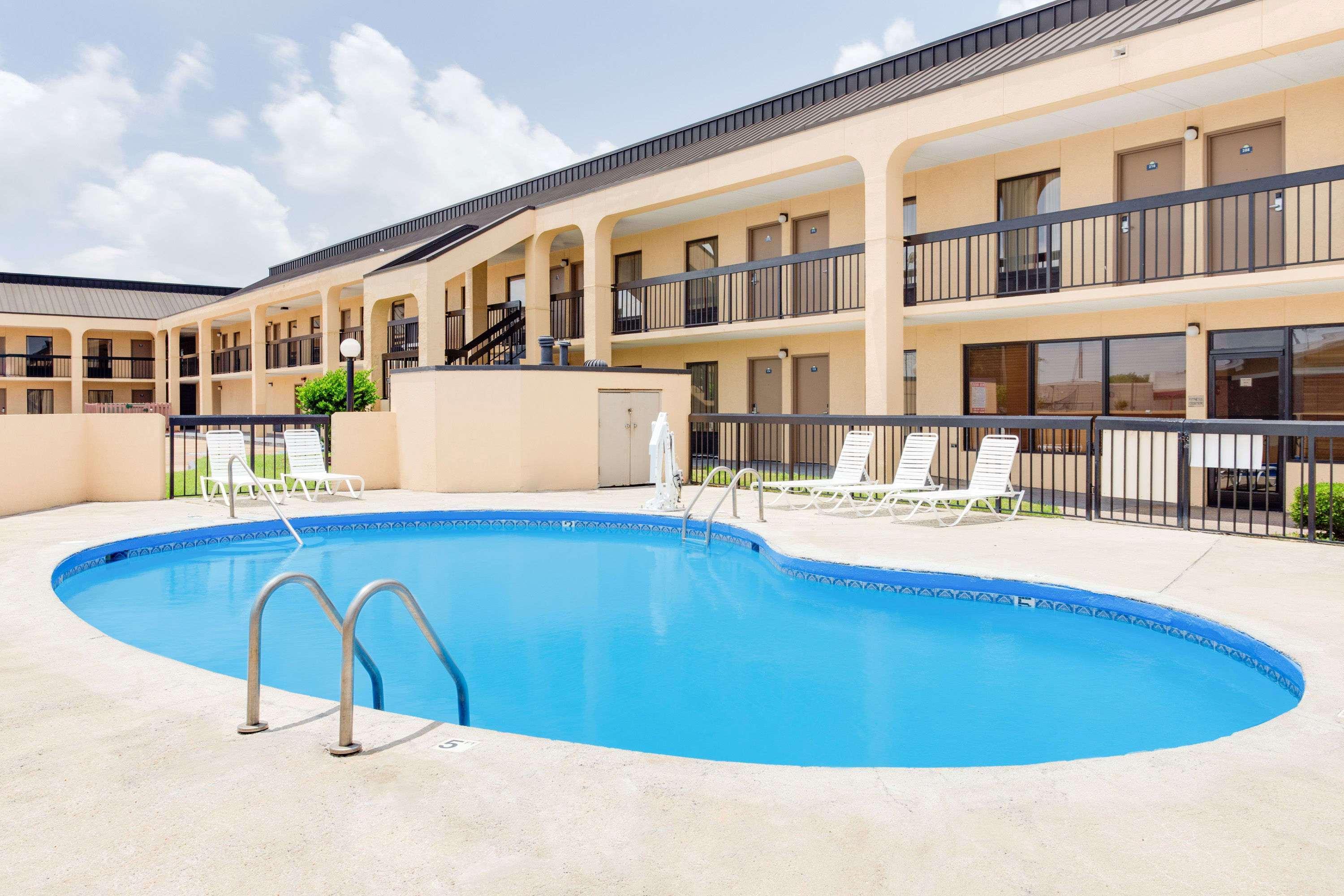 Days Inn By Wyndham Greenville Ms Luaran gambar